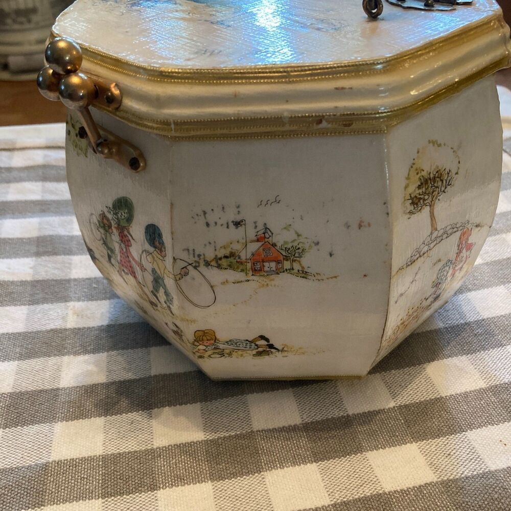 Vtg Judith MerriL Wood Purse Decoupage Children Playing 60's Prothrombin Style - Picture 4 of 12